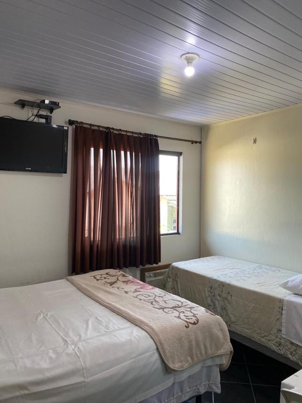 Hotel E Pousada Via Mar Itapocu Eksteriør billede