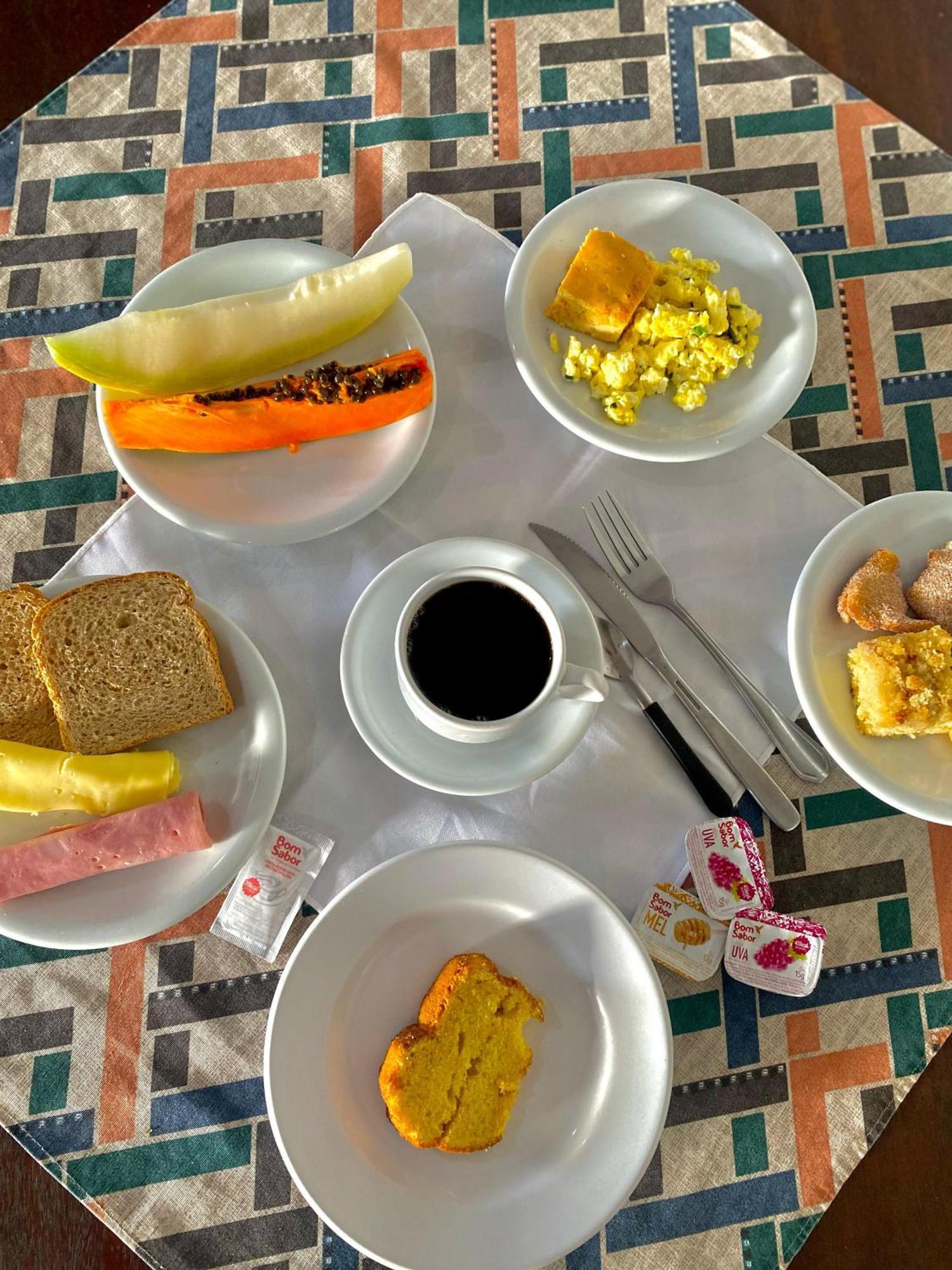 Hotel E Pousada Via Mar Itapocu Eksteriør billede