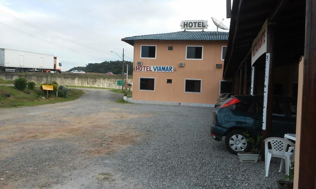 Hotel E Pousada Via Mar Itapocu Eksteriør billede