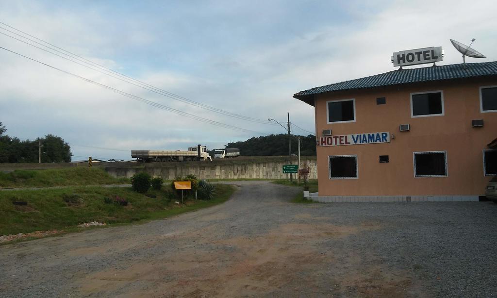 Hotel E Pousada Via Mar Itapocu Eksteriør billede